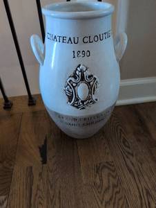 lot 895 image: Chateau Cloutier 1890 Saint Emilion Wine Vase