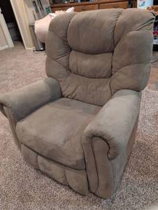 lot 926 image: Microsuede Recliner Chair