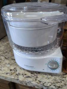 lot 966 image: Black & Decker Food Steamer with Timer