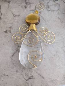 lot 978 image: Crystal and Gold Wire Wrapped Suncatcher