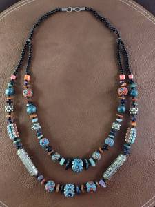 lot 2010 image: Handcrafted Turquoise and Coral Beaded Necklace