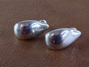 lot 2029 image: Silver-Toned Puffy Hoop Earrings