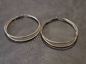 lot 2036 image: Gold-Toned Double Ring Hoop Earrings