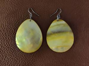 lot 2037 image: Yellow Mother of Pearl Style Oval Drop Earrings