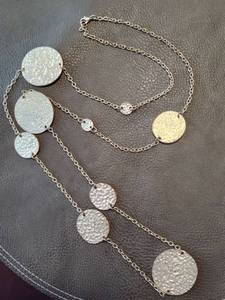 lot 2046 image: Hammered Silver-Toned Disc Chain Necklace