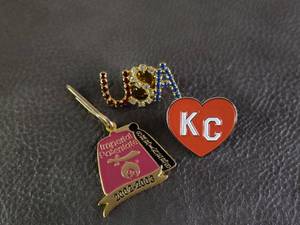 lot 2064 image: KC Shriners Imperial Potentate Key Chain 2002-2003 with USA Rhinestone and Red Heart KC Pins