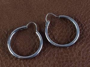 lot 2071 image: Silver-Toned Hoop Earrings