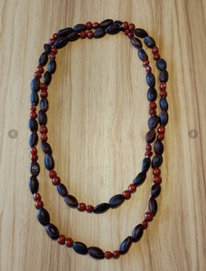 lot 2072 image: Wooden Black and Red Beaded Necklace