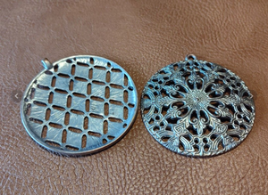 lot 2080 image: Large Decorative Silver-Toned Filigree Round Metal Pendants
