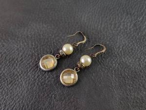 lot 2133 image: Pearl and Crystal Drop Earrings