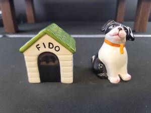 lot 2456 image: Ceramic Dog House and Black & White Dog Salt and Pepper Shakers