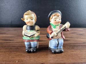 Mid-Century Reading Choir Boys Salt and Pepper Shakers