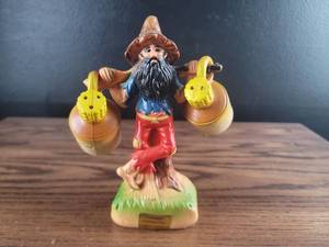 lot 2490 image: Cherokee Trading Post Souvenir Salt and Pepper Shaker Set