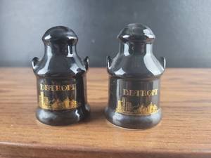 lot 2491 image: Detroit Skyline Salt and Pepper Shakers