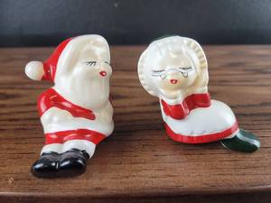 1950s Santa and Mrs Claus Salt and Pepper Shakers