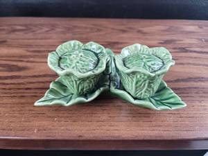 lot 2553 image: Green Ceramic Lettuce Salt and Pepper Shakers