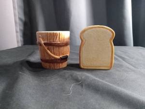 lot 2290 image: Peanut Butter and Bread Salt and Pepper Shaker Set