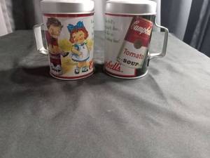 lot 2292 image: Campbells Soup Salt and Pepper Shakers Set
