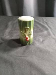 lot 2620 image: Green Holly Berry Pepper Shaker