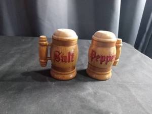 lot 2702 image: Wooden Salt and Pepper Shaker Set