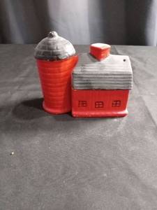 lot 2705 image: Red Farm Silo Salt and Pepper Shaker Set
