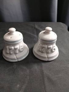 lot 2709 image: White Ceramic Salt and Pepper Shakers Liberty Bell