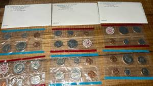 1972 U.S. Mint Uncirculated Coin Sets