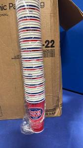 lot 31 image: Jersey Mikes 22oz Paper Cups - Case of 20 Sleeves