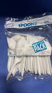 lot 38 image: Maryland Plastics Kingsmen Heavy Duty Spoons - 100 Count