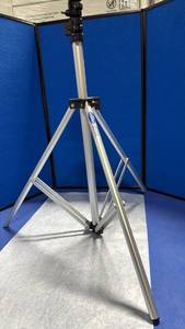 lot 55 image: Savage Light Stand LS-C8 Photography Support