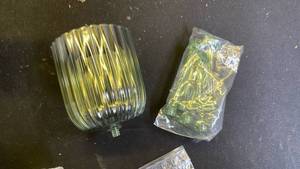 lot 15904 image: Green Plastic Cups 12pk