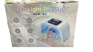 lot 15929 image: LED Light Therapy Face Mask Device