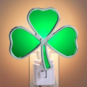lot 18144 image: Meonum St Patrick Night Light Plug into Wall, Acrylic Irish St Patrick Day Night Light Decorative for Bedroom, Bathroom, Living Room and Hallway, Holiday Lamp by C7 LED Bulb (Shamrock)