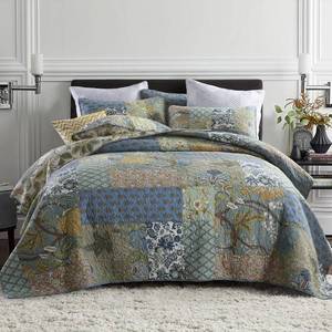 lot 11163 image: Secgo Twin Size Quilt Size - 100percent Cotton Comforter Set Bedding Sets (68  86 Inch) with 2 Pillow Shams, Patchwork Reversible Lightweight Bedspread