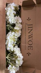 lot 19467 image: JINWOE White Artificial Hydrangea
