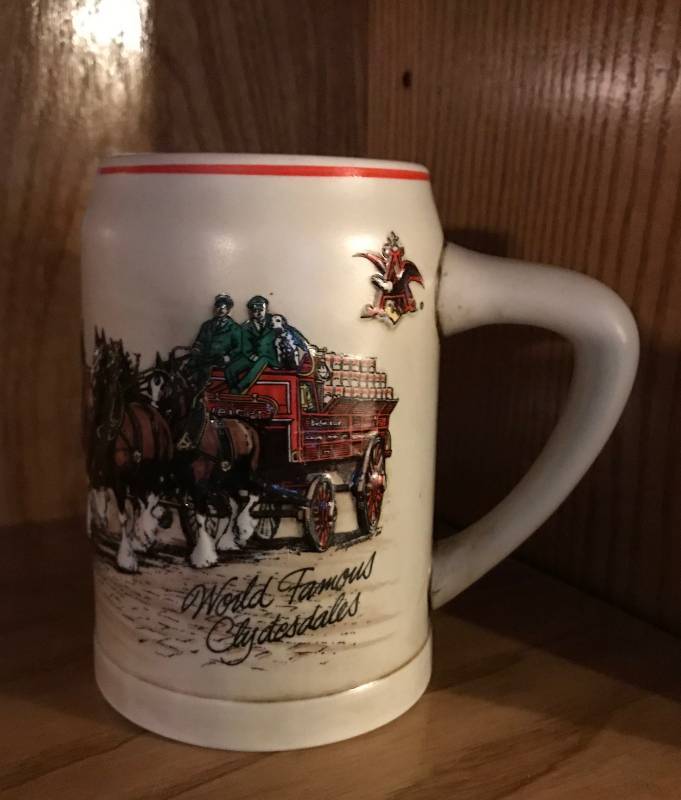 lot 2382 image: Vintage Budweiser Collector Stein-World Famous Clydesdales by Anheuser Busch�