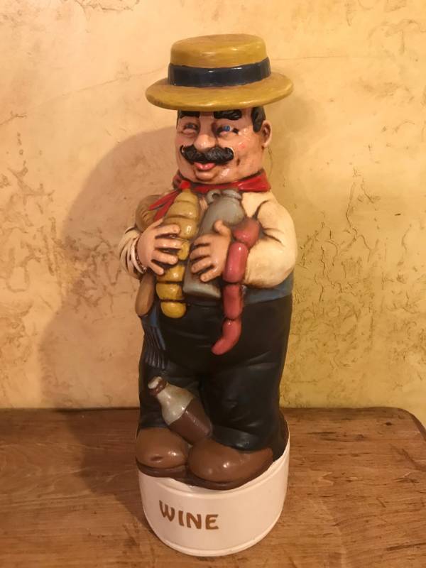 lot 2389 image: Vintage Italian Chef Wine Decanter