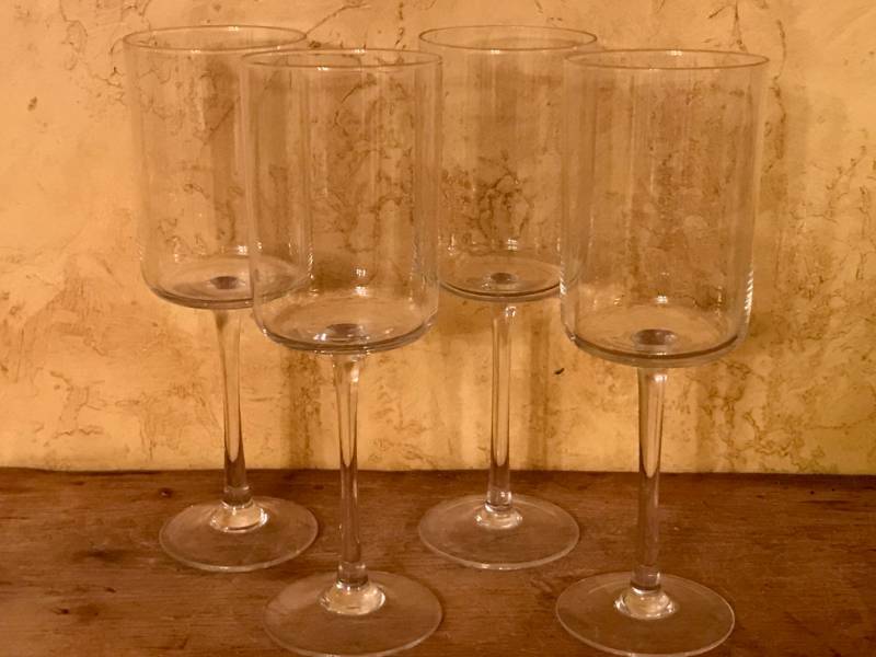 lot 2395 image: Set of 4 long stem glasses