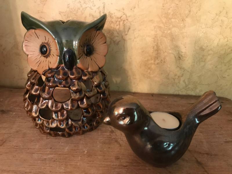lot 2407 image: Ceramic owl and bird candle holders (green colored)