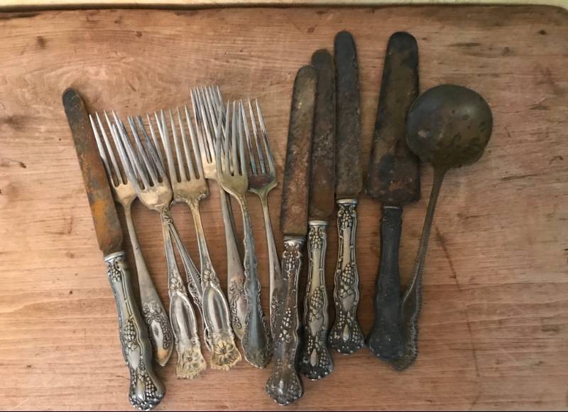lot 2431 image: Set of Antique SilverwareServing Pieces