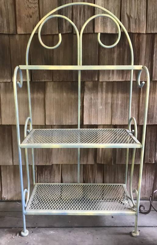lot 2457 image: Painted Metal Shelf for indoor our outdoor