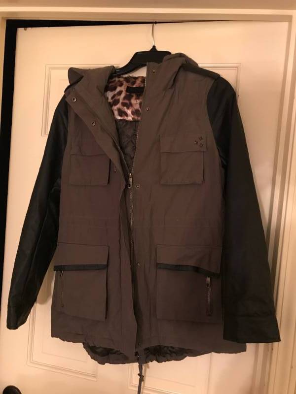 lot 2502 image: Steve Madden Jacket Medium