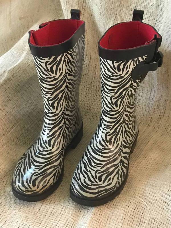 lot 2503 image: Zebra print rain boots size 8