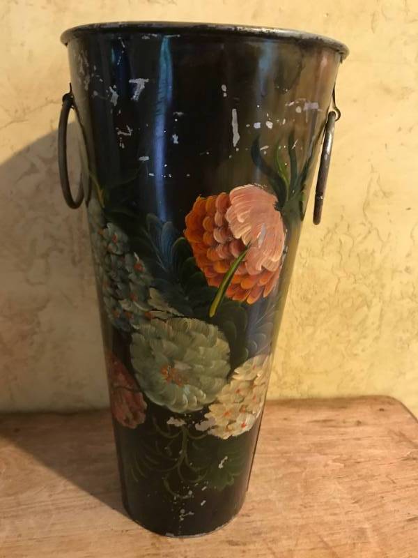 lot 2551 image: 11 Black Tin hand painted with flowers