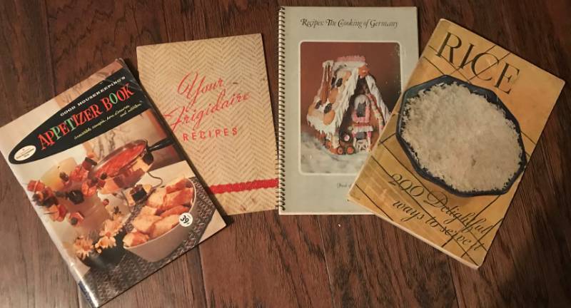 lot 2594 image: Set of Vintage cookbooks--1958 Good Housekeeping Recipes and more