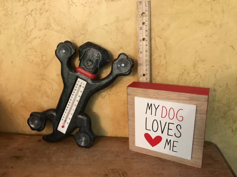 lot 2625 image: Black Lab weather thermometer and My Dog Loves Me
