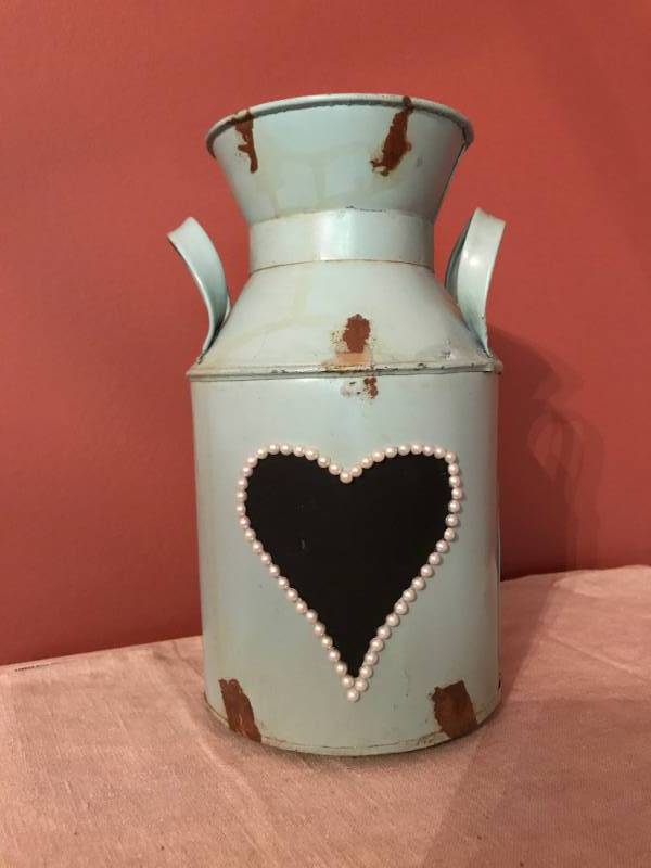lot 2626 image: Rustic tin milk can
