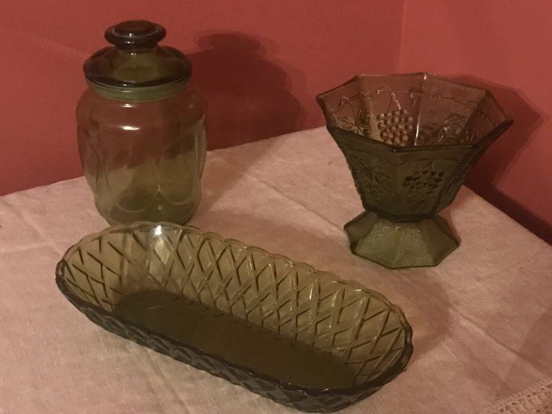 lot 2636 image: Green Glass serving dishes and jar with lid