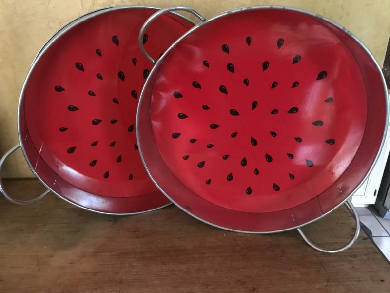 lot 2641 image: Set of 14 12 Watermelon Serving Trays