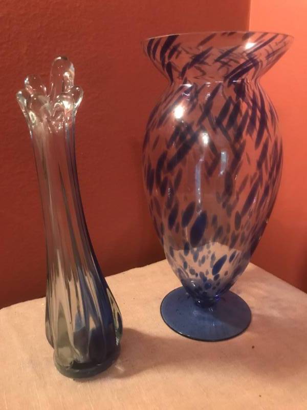 lot 2656 image: Blue Speckled Glass Vases
